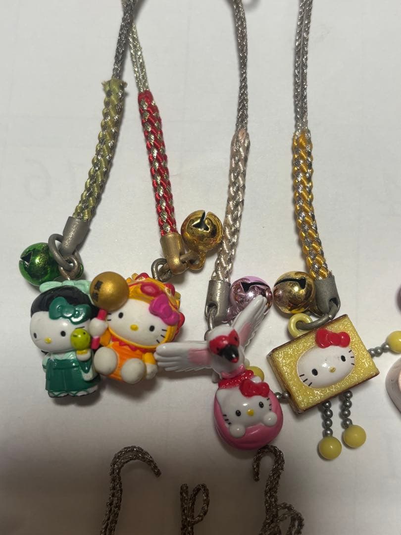 ご当地キティ根付けまとめ売り21点