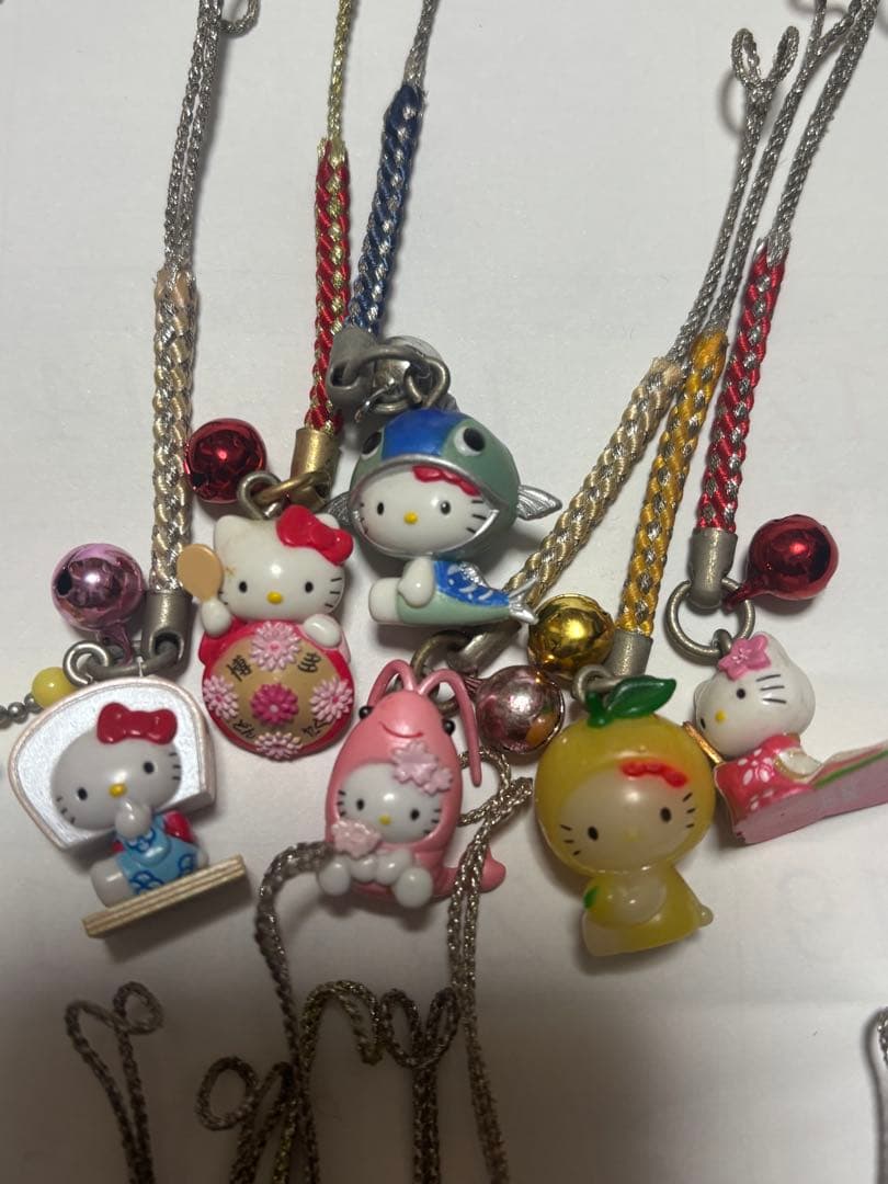 ご当地キティ根付けまとめ売り21点