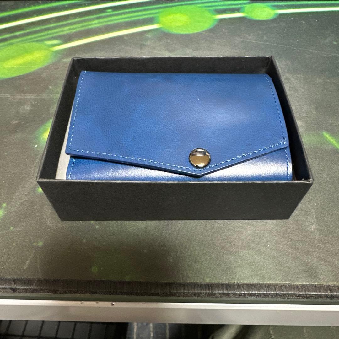 最終値下げ abrAsus いっぱい入る小さい財布 青 レザー