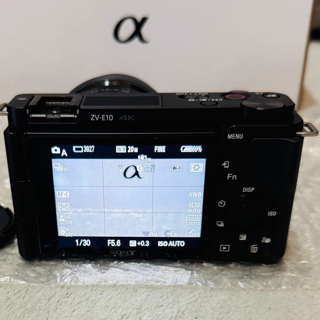 SONY デジタル一眼カメラZV-E10YB ボディ（箱、付属品はお付けします）