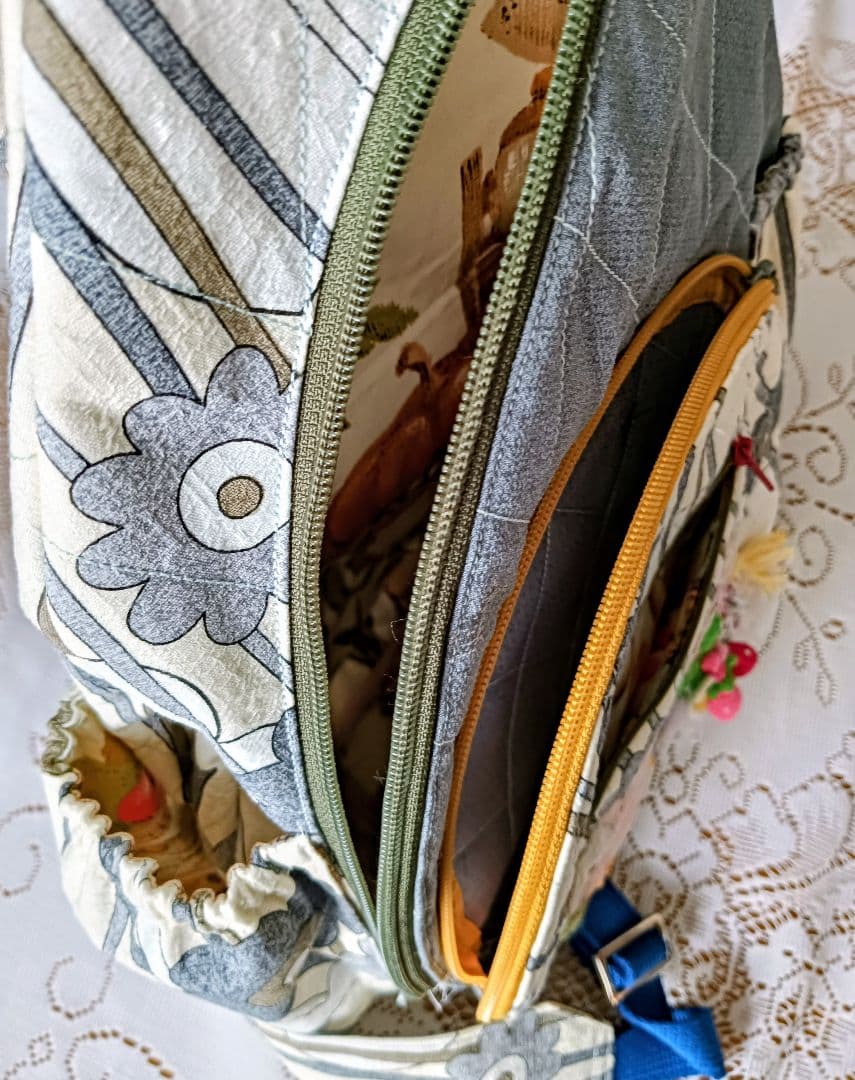 スーちゃん 大サイズ 入れ口６個 ワンショルダーバッグ