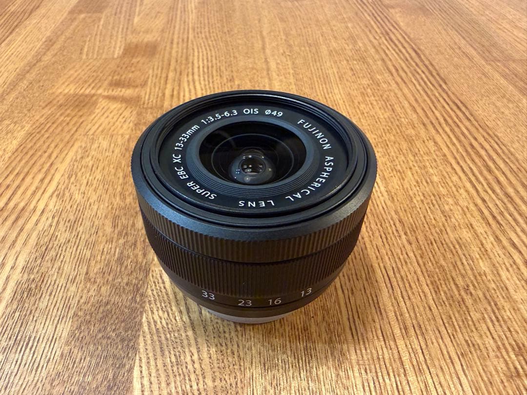 【新品未使用】富士フイルムXC13-33mm F3.5-5.6（フィルター付き）