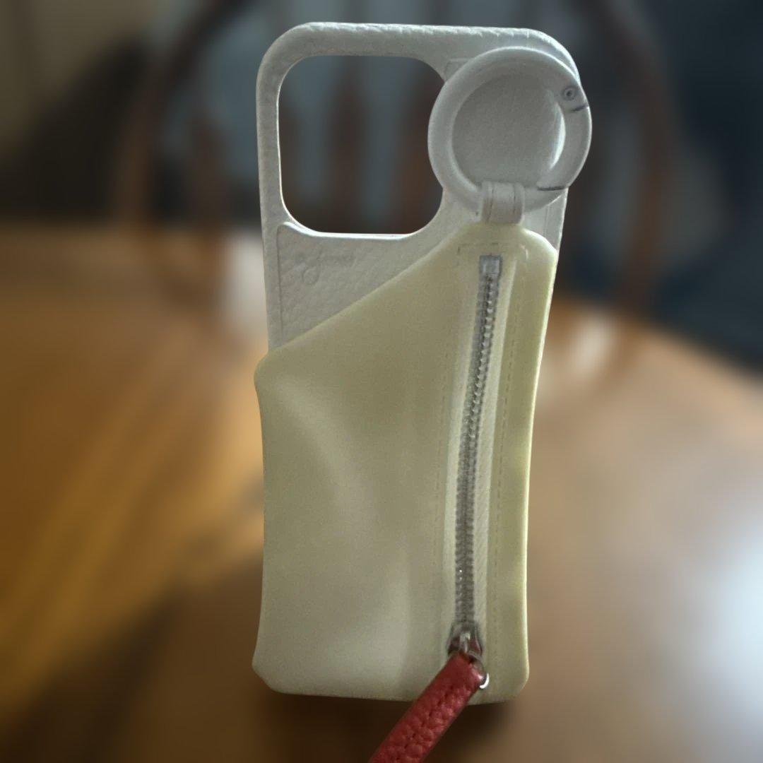 a！LUCUA OSAKA限定！エジュー iphoneケース 16pro