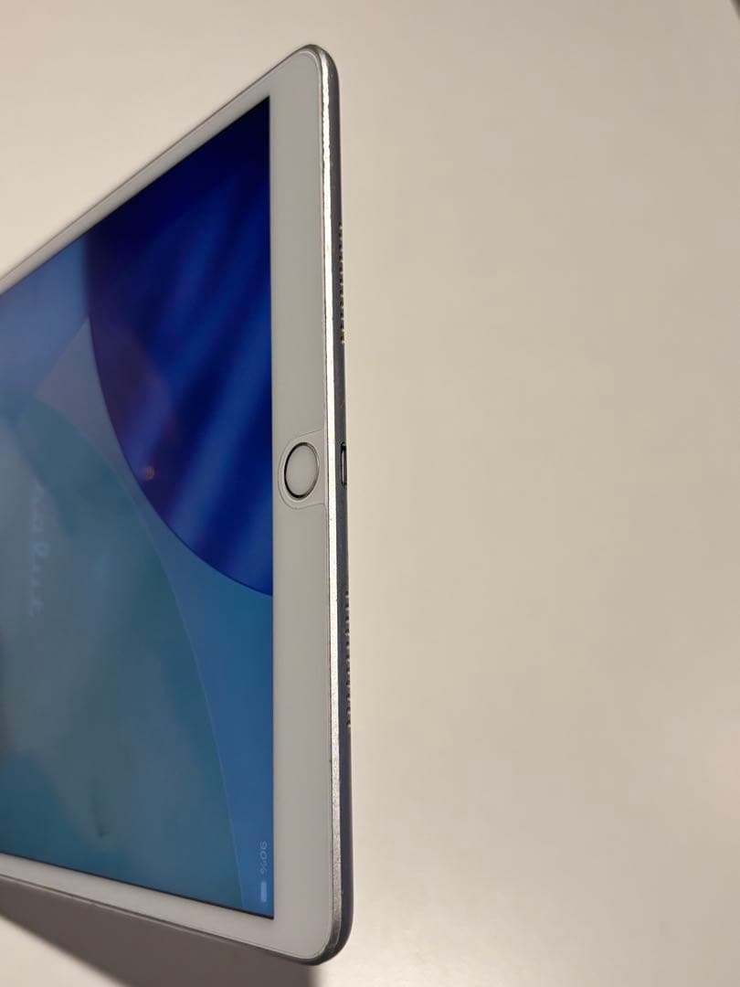 Apple iPad Air第3世代　64GB シルバー