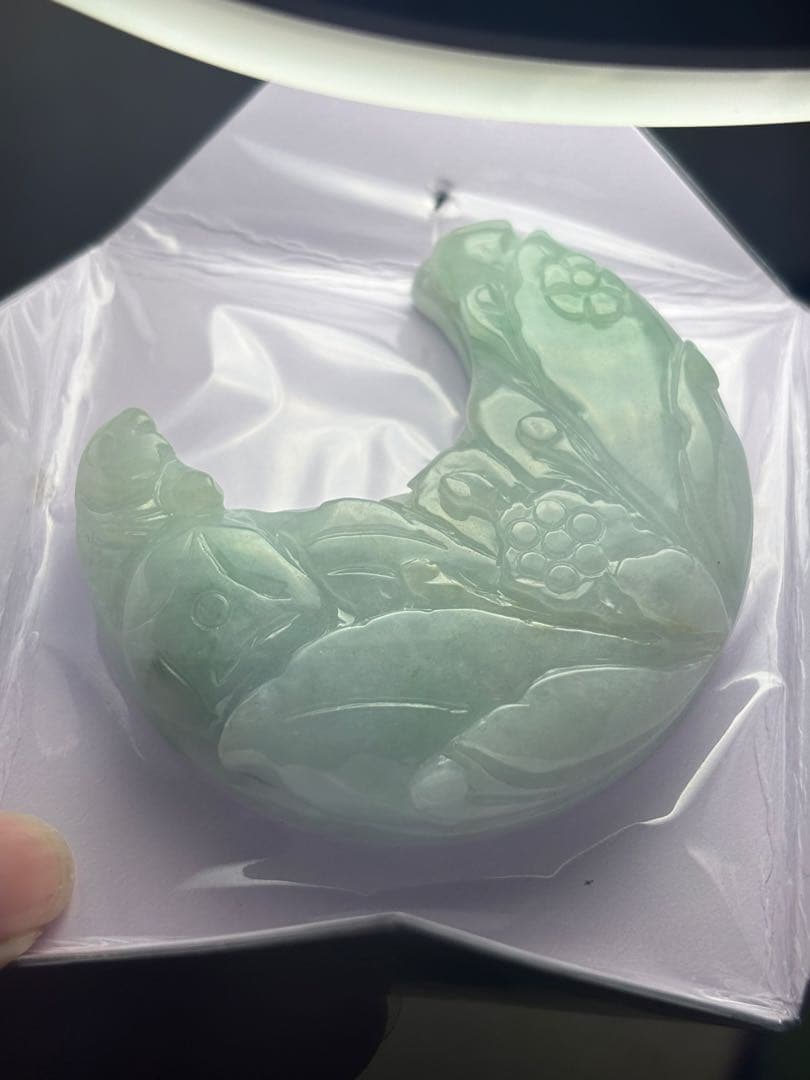 ミャンマー翡翠ペンダント(紐付)