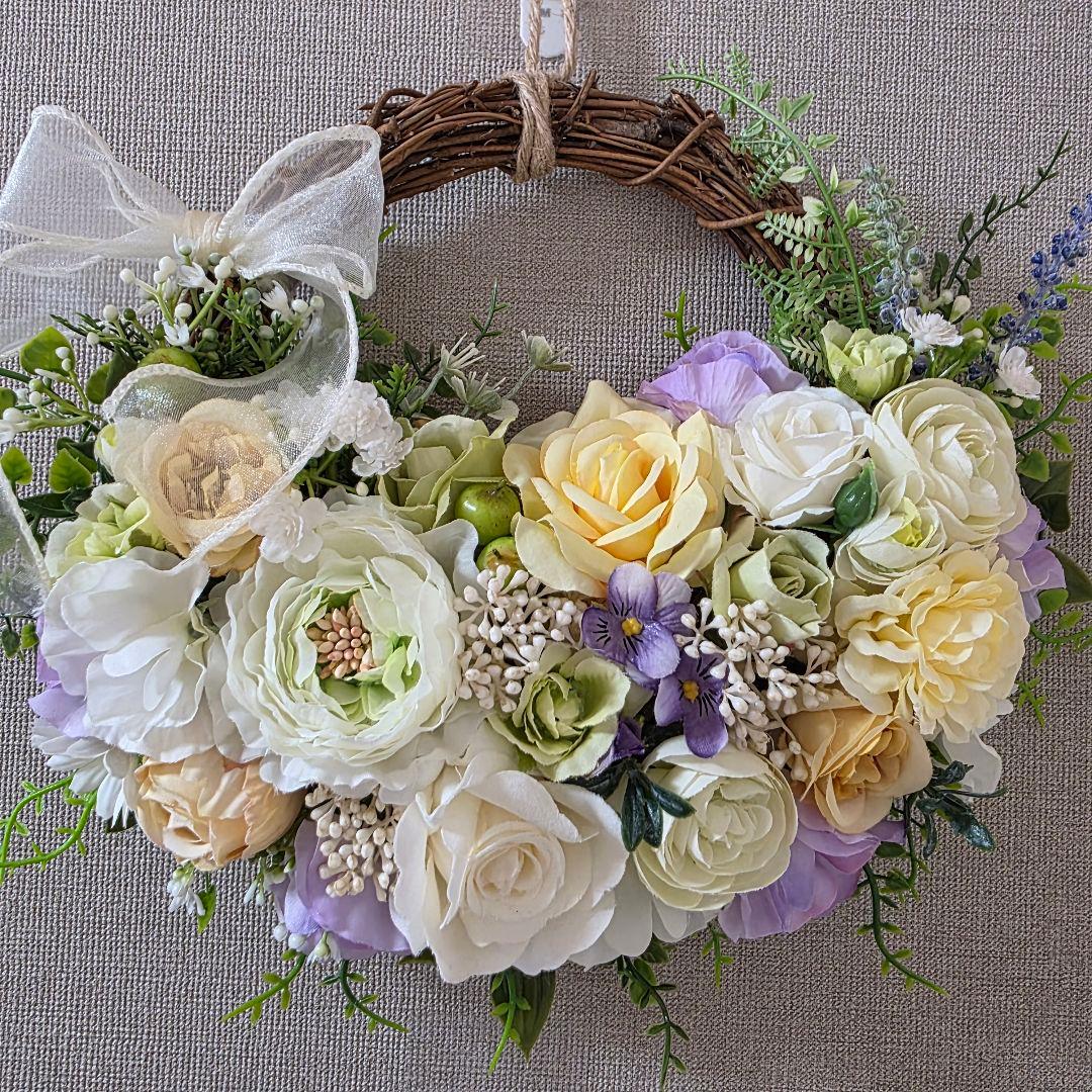 フラワーリース 春の足音5 咲き誇る花たちの花かご 玄関リース 造花