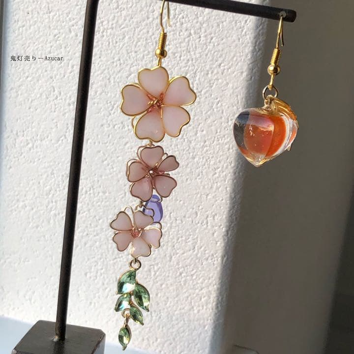 レジン鬼灯のオルゴナイトとしだれ桜　ピアス　イヤリング　和装小物