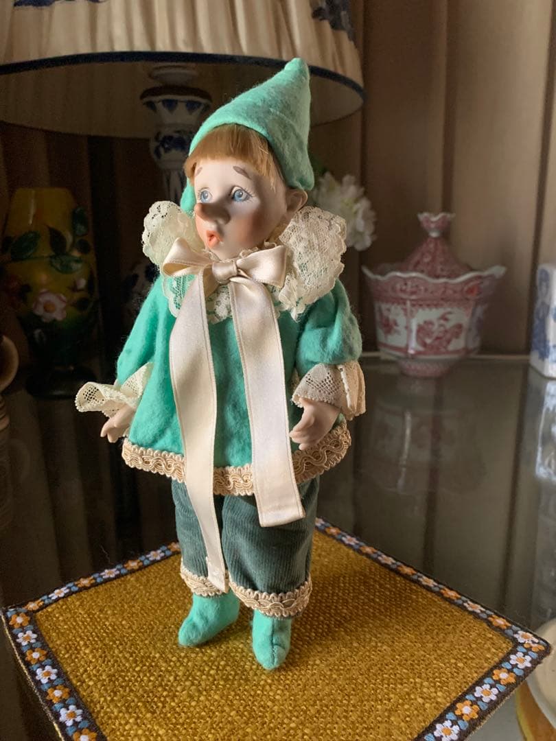 イタリア人形　ビンテージビスクドールのピノキオ人形イケメンなんです！色も綺麗！