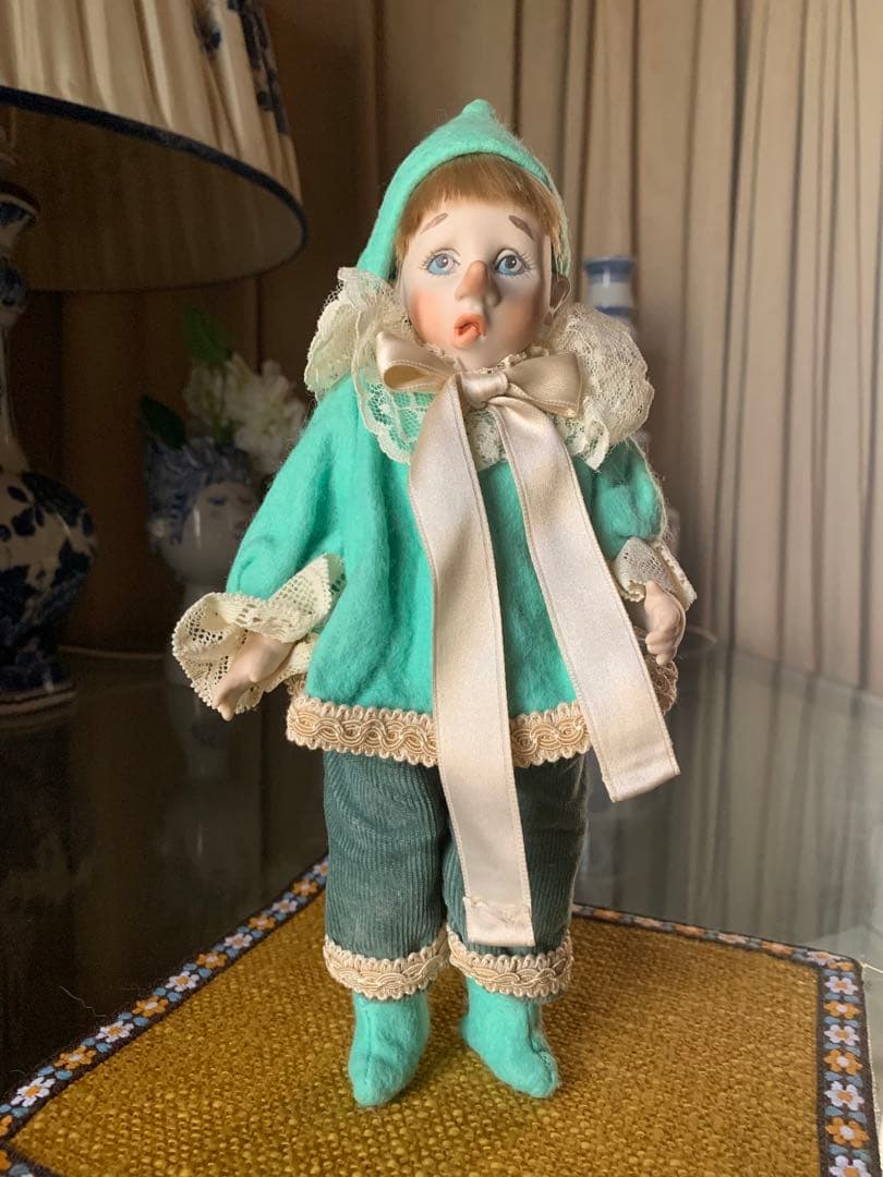 イタリア人形　ビンテージビスクドールのピノキオ人形イケメンなんです！色も綺麗！