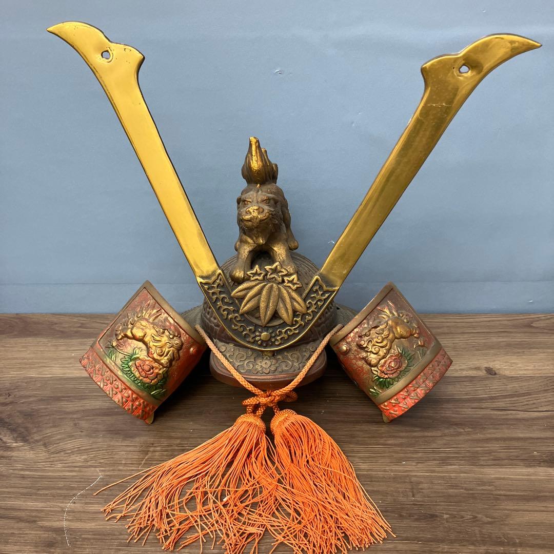 E-壁 特大 兜飾り 置物 鍬形 獅子 金色 五月人形 端午の節句 飾り物