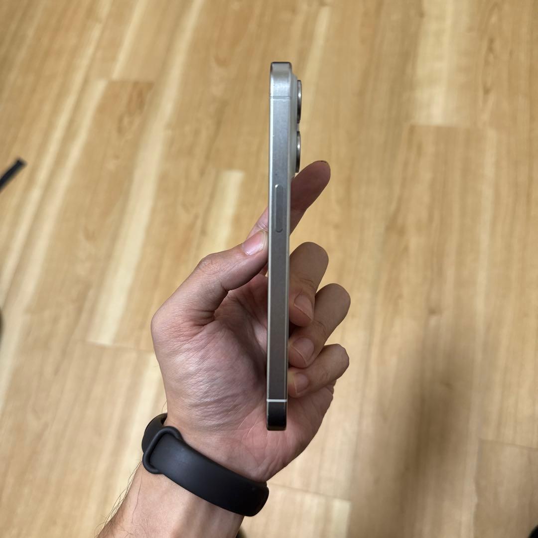 Apple iPhone 15 Pro 128GB ホワイト