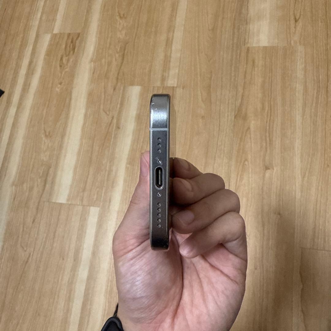 Apple iPhone 15 Pro 128GB ホワイト