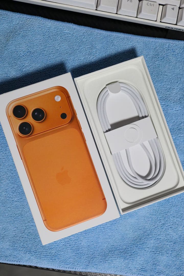 iPhone 17 Pro コズミックオレンジ 256GB SIMフリ