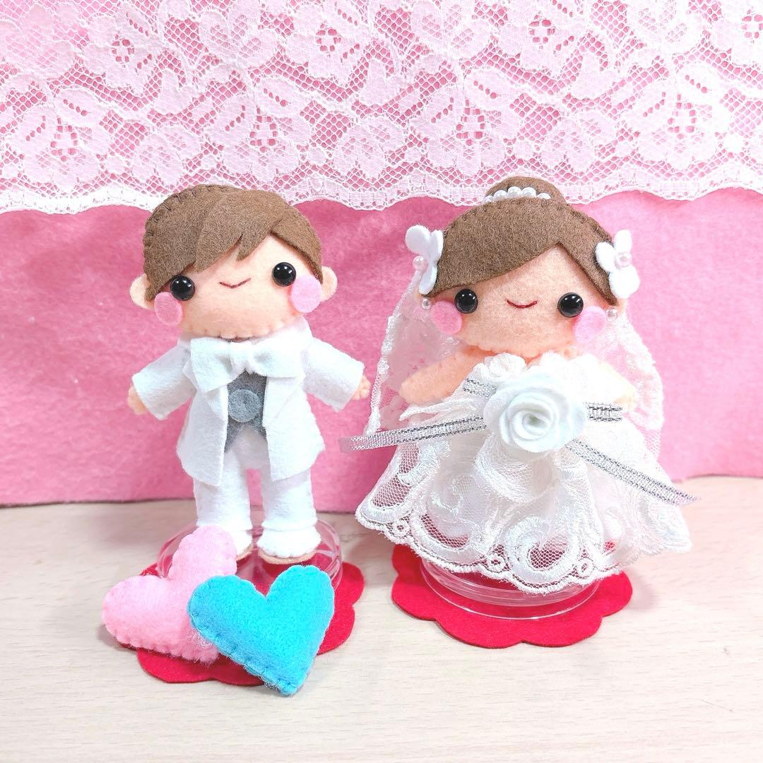 フェルトリース・フェルト飾り・フェルトフレーム飾り・ハンドメイド