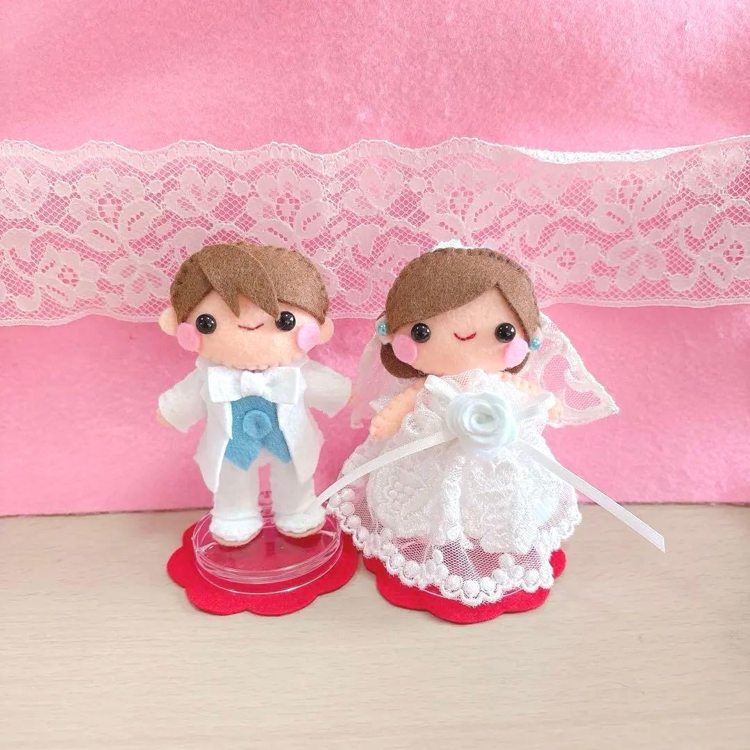 フェルトリース・フェルト飾り・フェルトフレーム飾り・ハンドメイド