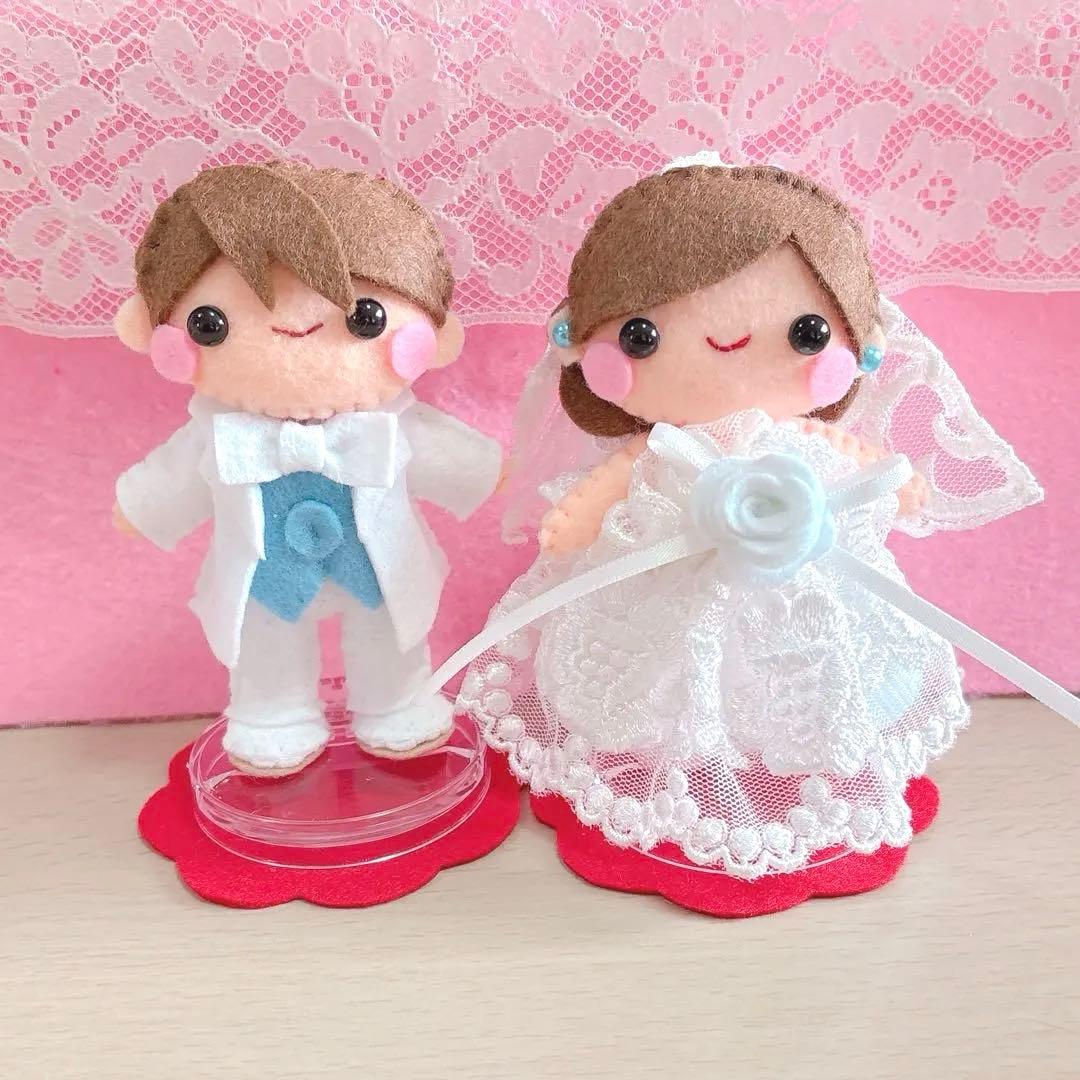 フェルトリース・フェルト飾り・フェルトフレーム飾り・ハンドメイド
