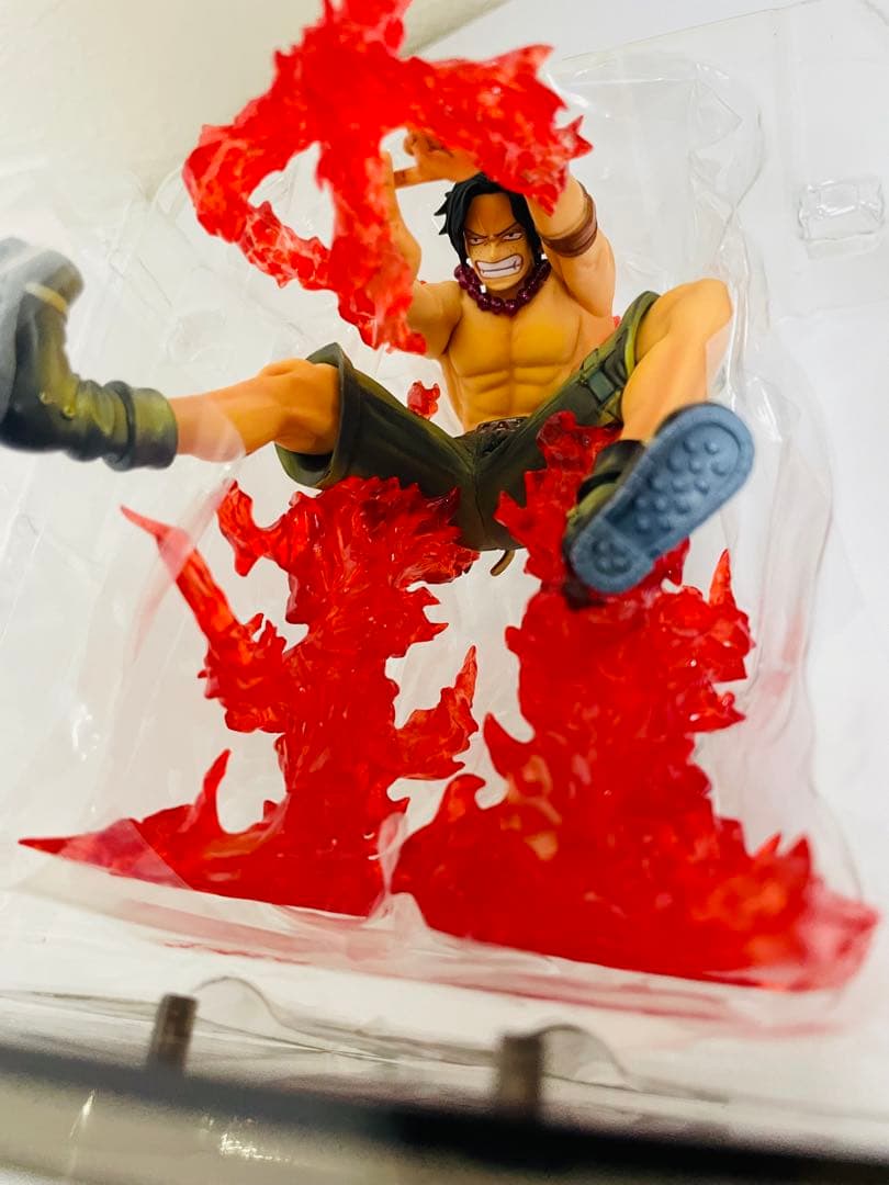 フィギュアーツZERO ポートガス・D・エース　十字火battle ver