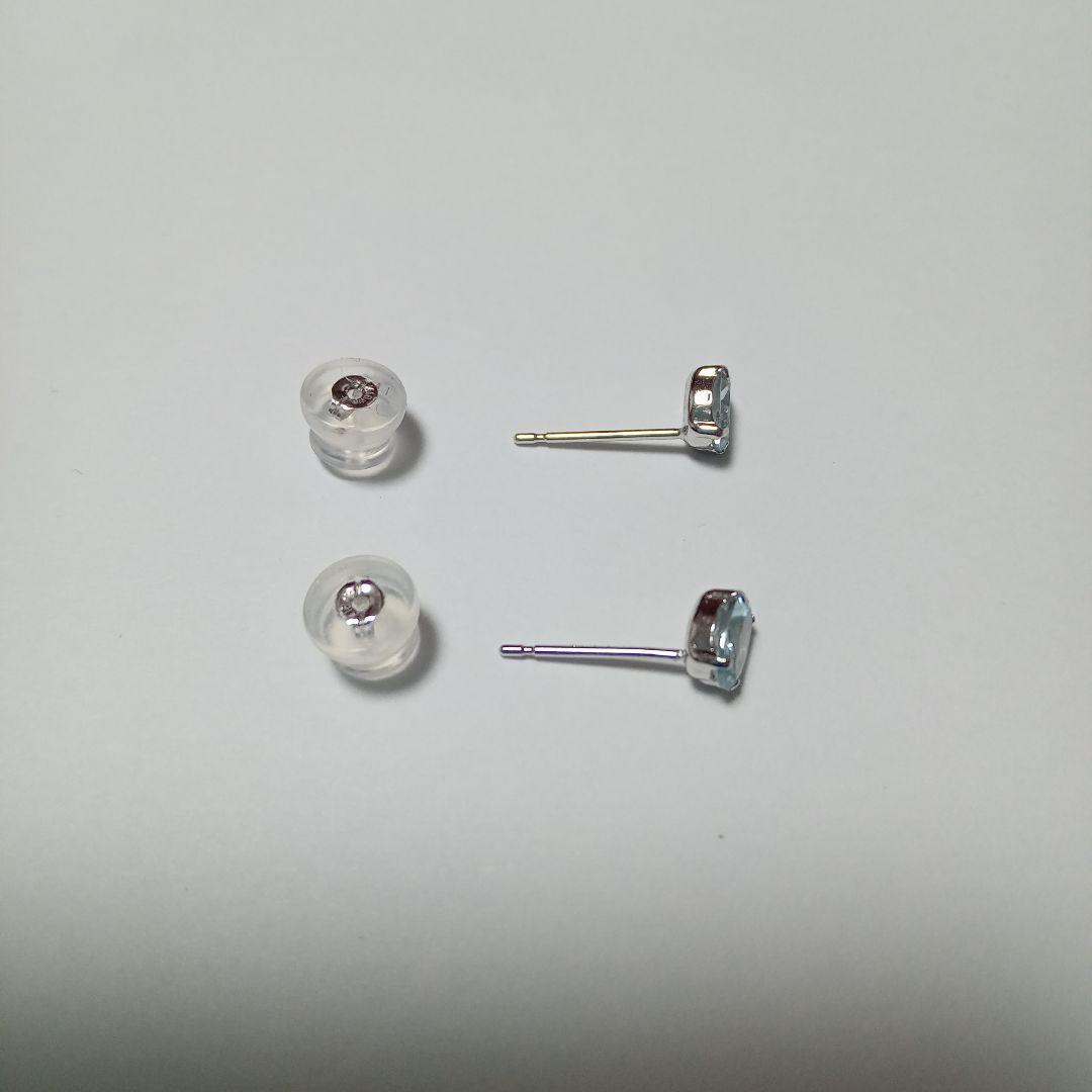 K18WGアクアマリン ピアス