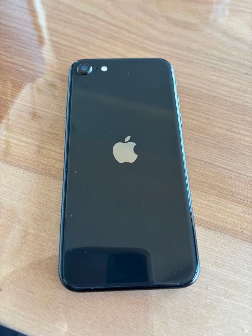 海外版　Apple iPhone SE2 128G バッテリー100%