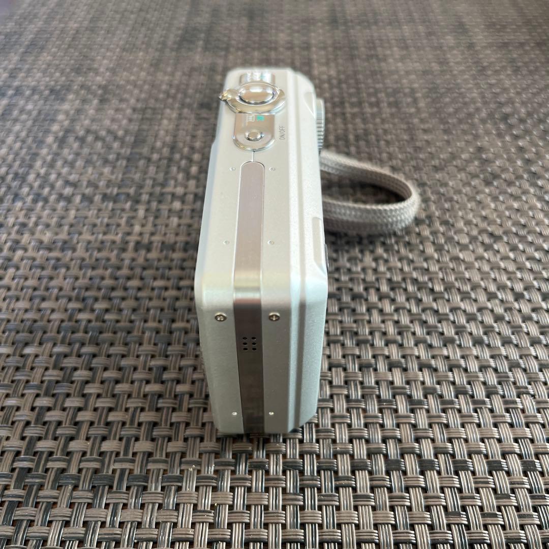 CASIO カシオ EX-Z110 コンデジ デジカメ カメラ 乾電池式