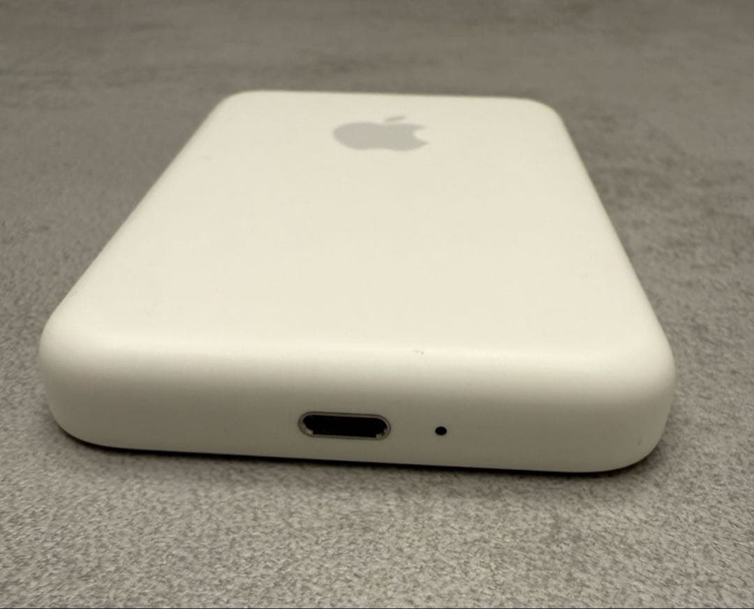 Apple MagSafe バッテリーパック 純正 ホワイト