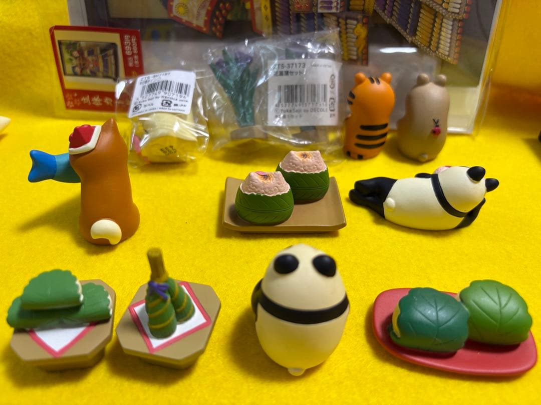 コンコンブル　デコレ　自撮りクマ　五月鯉のぼり33個（セット物あり））