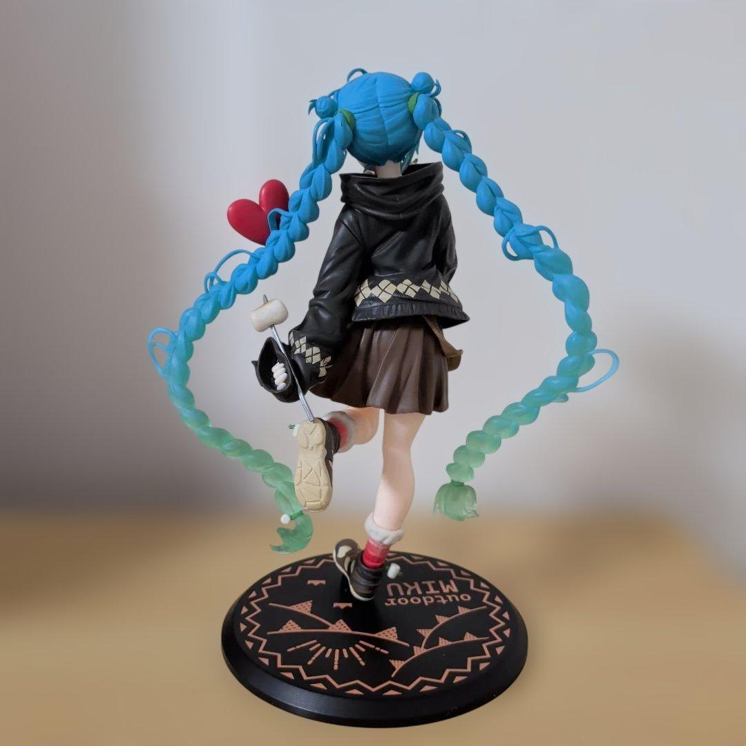 美少女フィギュア　７体セット　初音ミク　アルベド　ToLOVEる　桜ミク