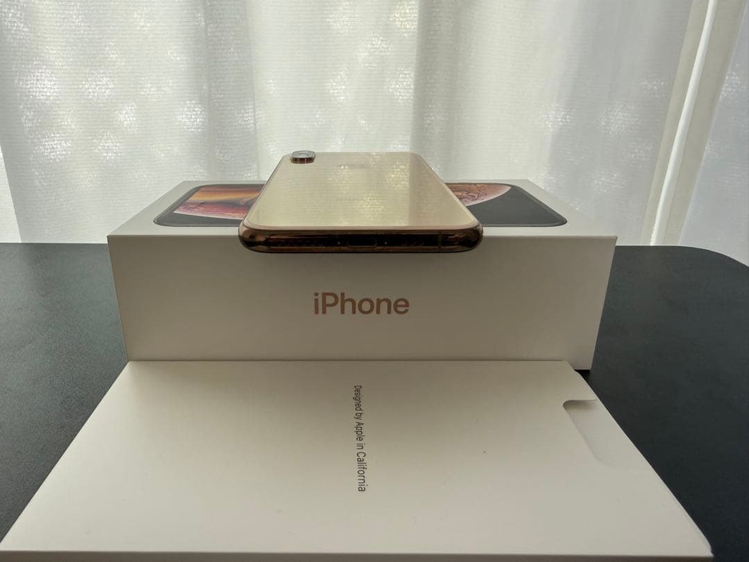 Apple iPhone Xs 64GB ゴールド 電池79% SIMフリー