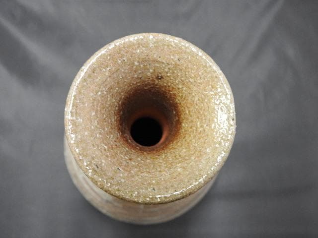 塩釉草花花瓶　森野嘉光　共箱有　M1091