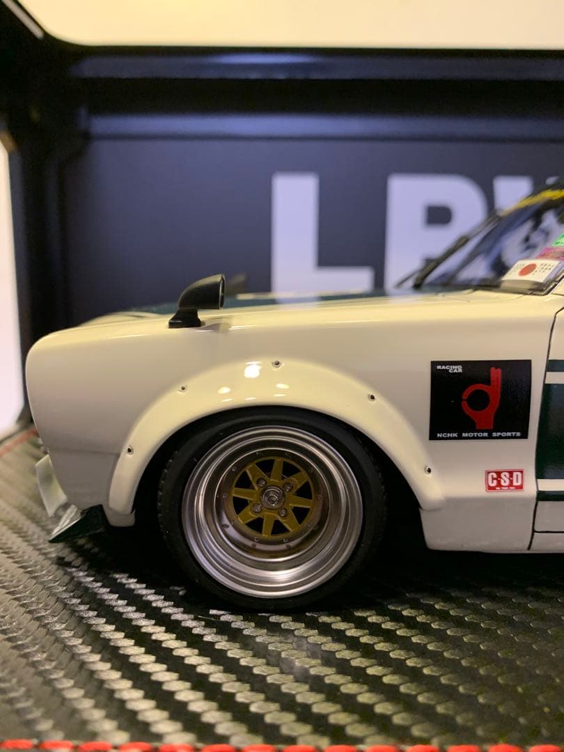 イグニッションモデル　1/18 LBWK限定　ハコスカ フィギュア付き2647