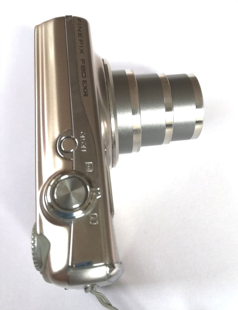 FinePix　F80EXR コンパクトデジタルカメラ ジャンク品