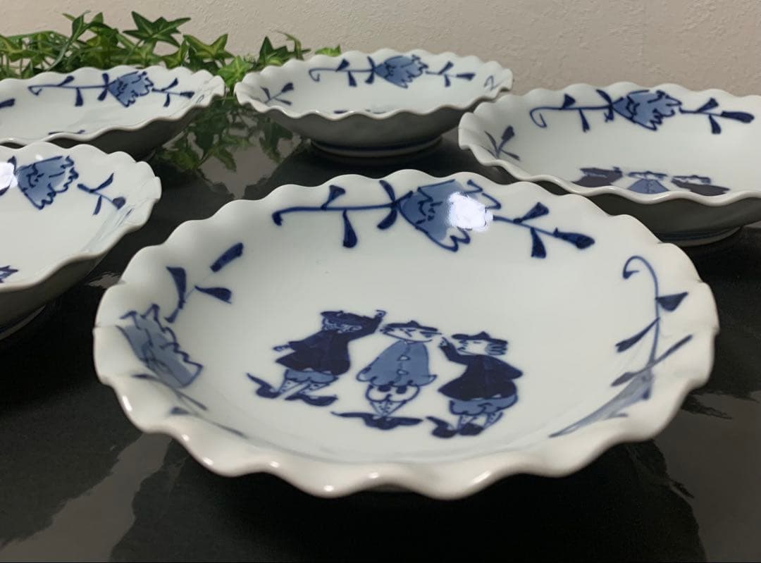 しん窯　青花　三人異人　輪花　深小皿　5枚