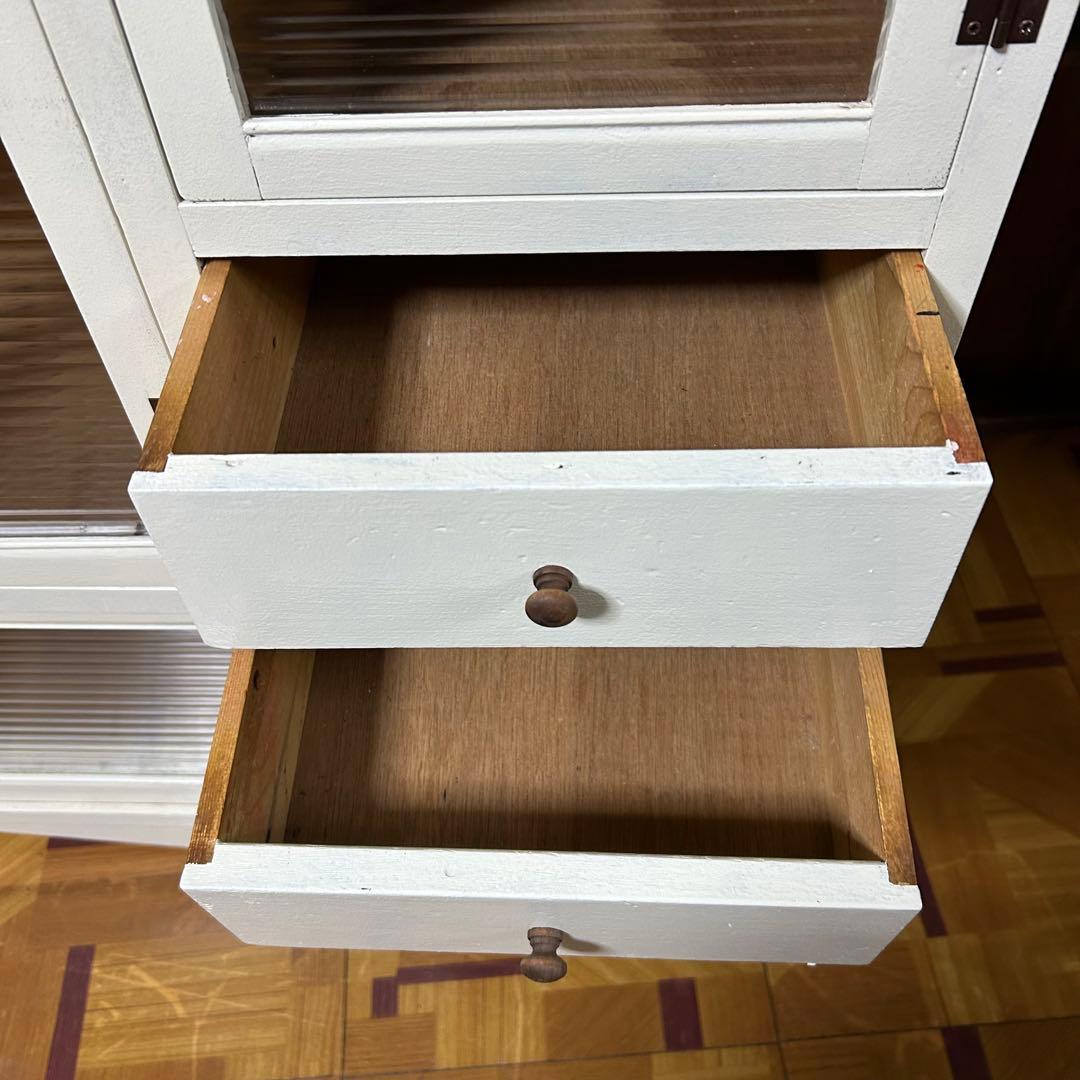 リペイント　古家具　戸棚