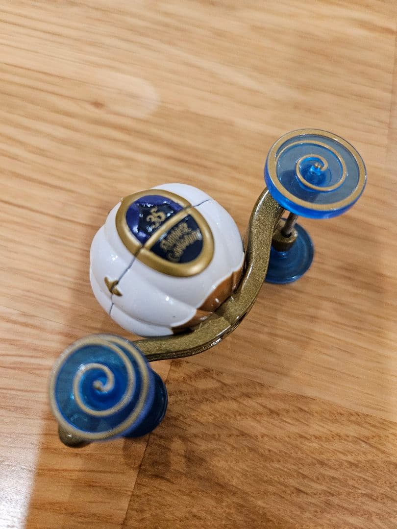 トミカ　ディズニーなど　１０台　まとめ売り