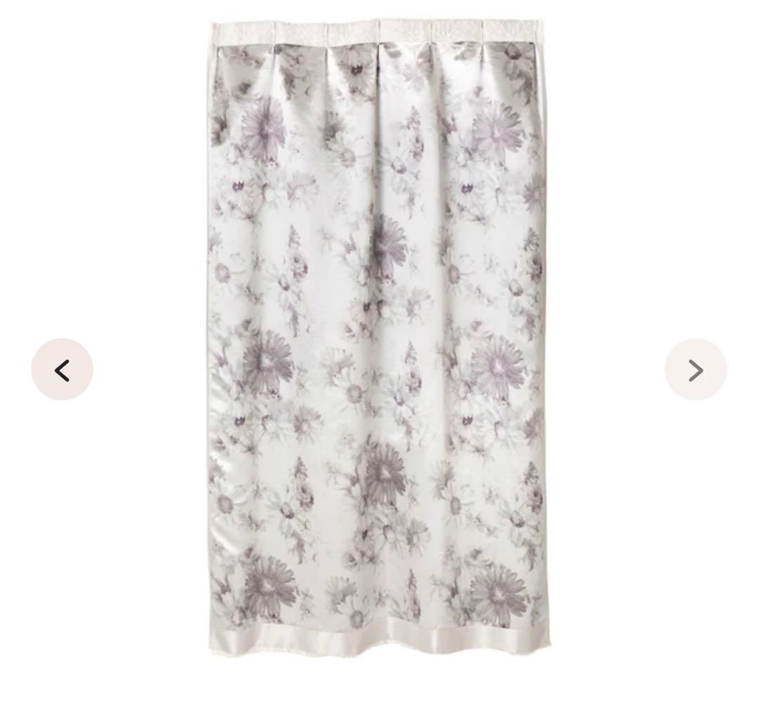 ドレッシー×スペイシア　ダブルカーテン　シルバー 縦178×横100（×2枚）