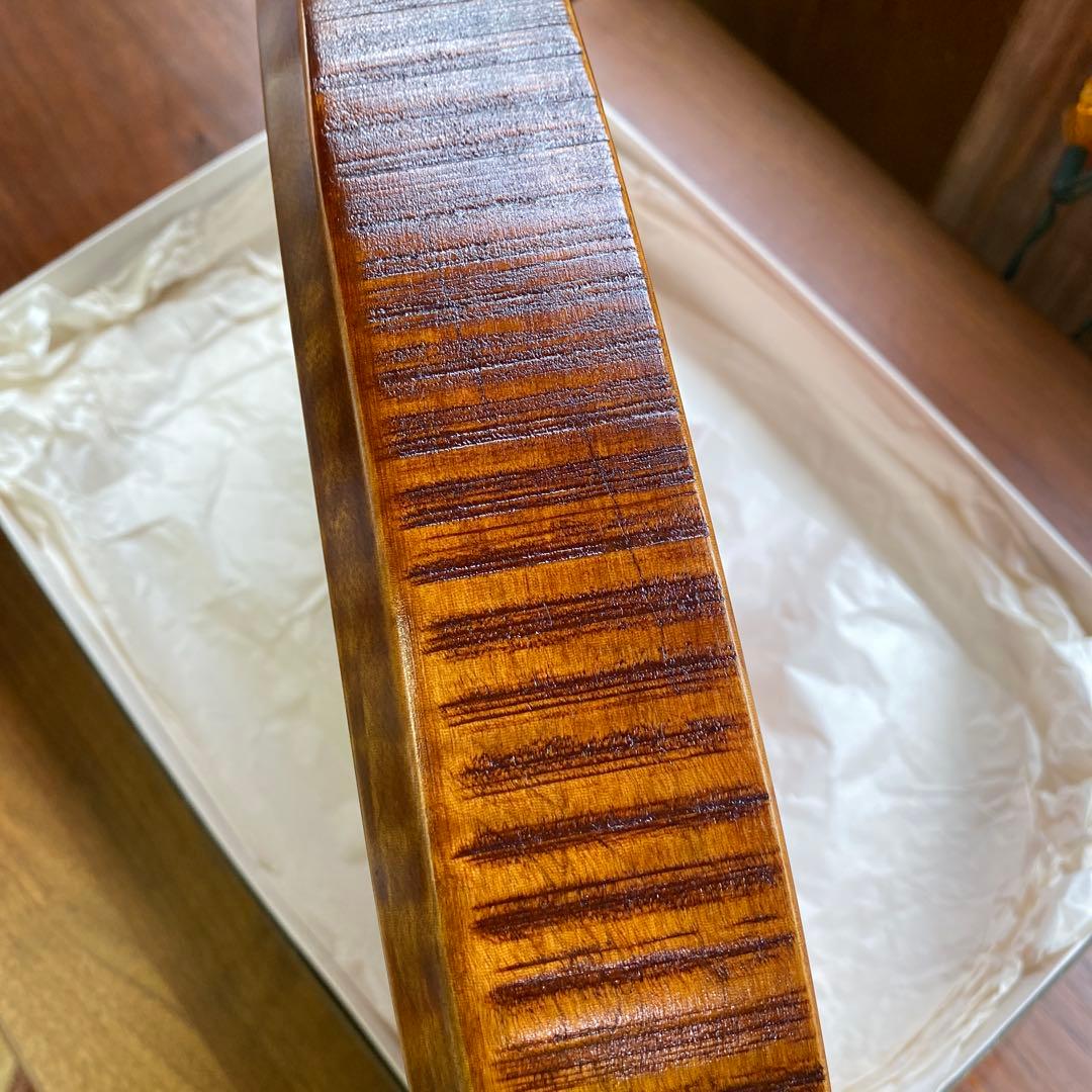 四国彫　木の大きい皿　一本彫り　盛器