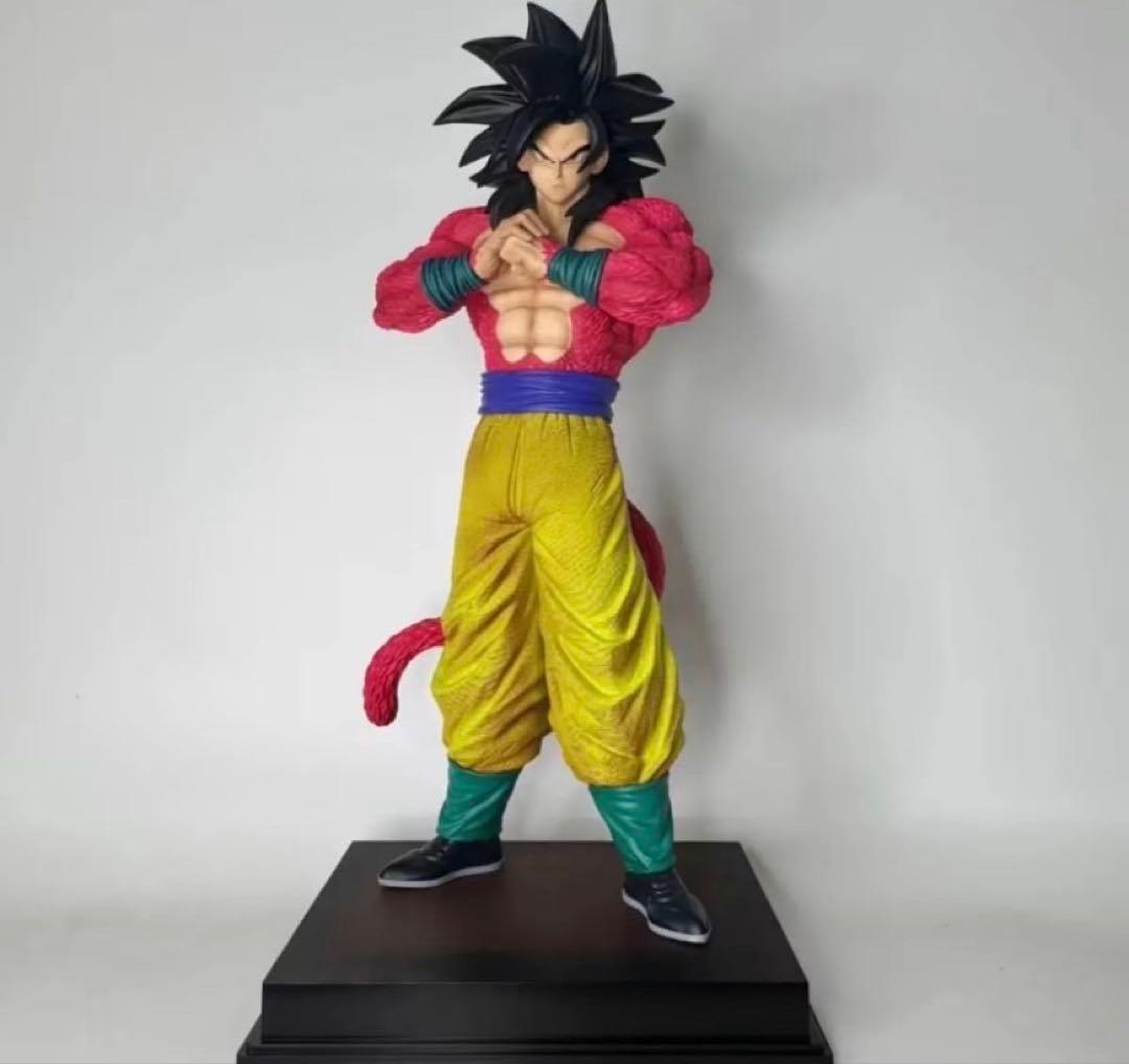 ドラゴンボール　孫悟空　スーパーサイヤ人4 足に塗装飛び有り　新品未使用品
