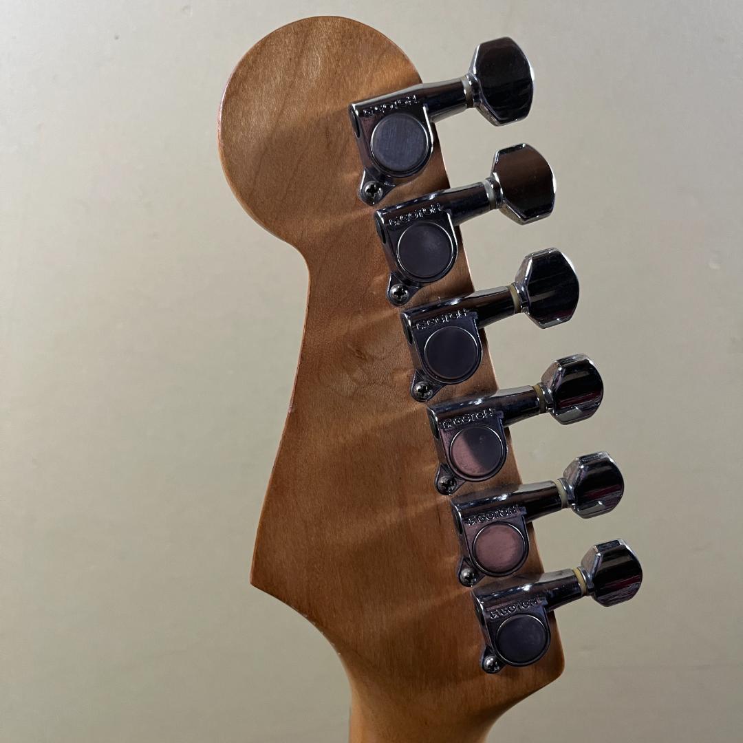 Fender Japan ST-Champ アンプ内蔵ギター 前期型 ケース付き