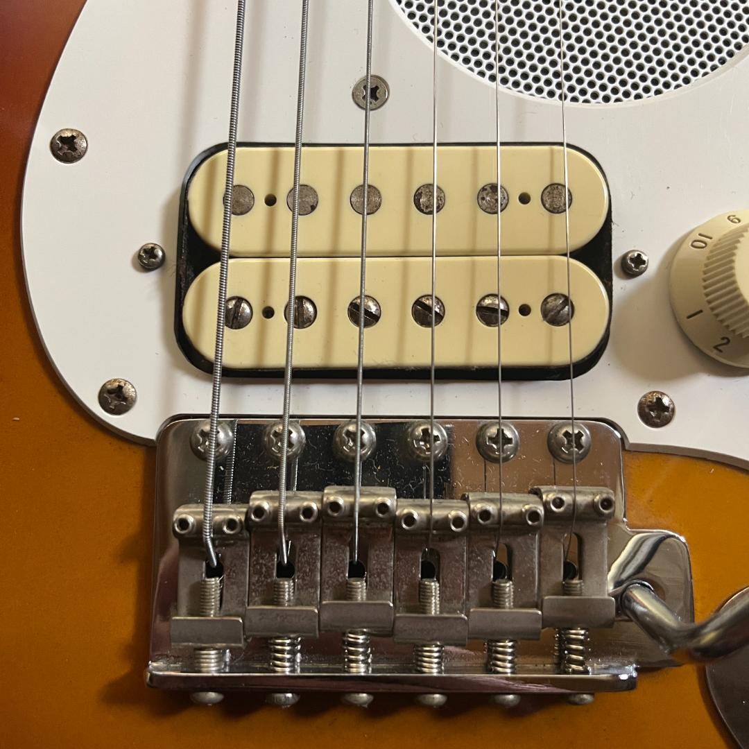 Fender Japan ST-Champ アンプ内蔵ギター 前期型 ケース付き