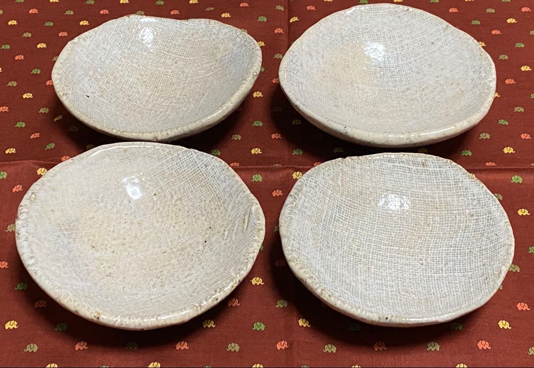 希少　レトロ品　布目付き4点台付き銘付き小皿　4枚セット