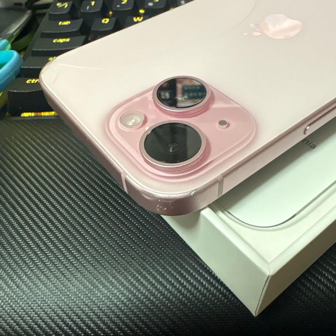 iPhone15 ピンク　128GB SIMフリー