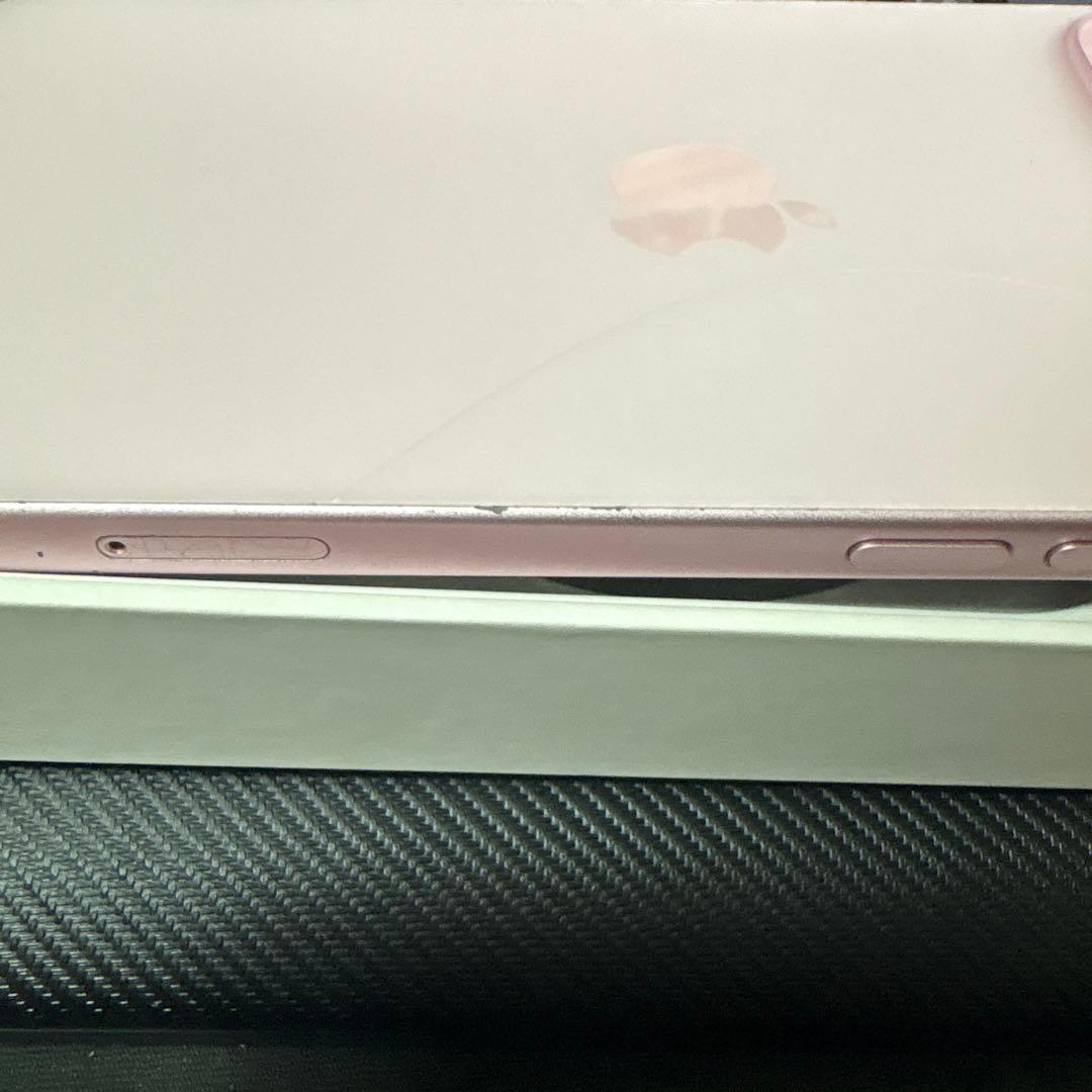 iPhone15 ピンク　128GB SIMフリー