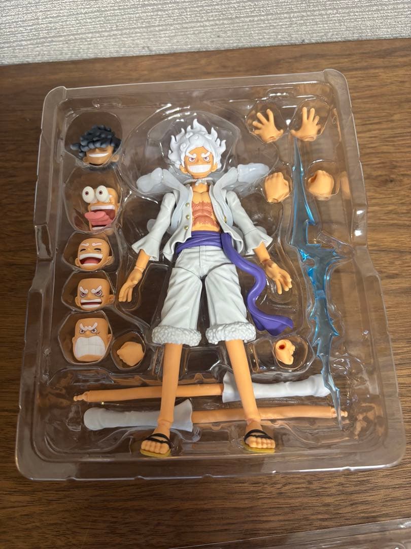 【春休みSALE】S.H.フィギュアーツ　モンキー・D・ルフィ（ニカ）