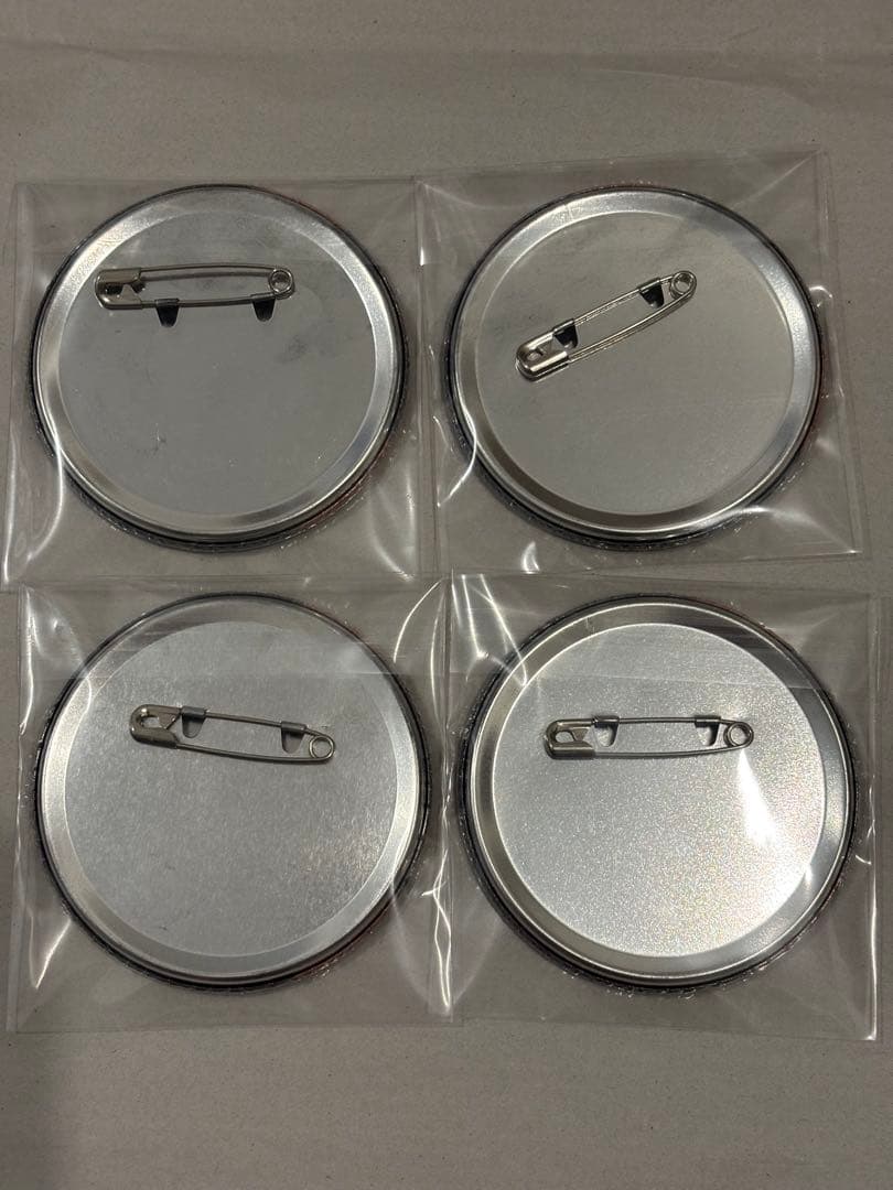 鬼滅の刃　プライズ　缶バッジ　錆兎　4点セット