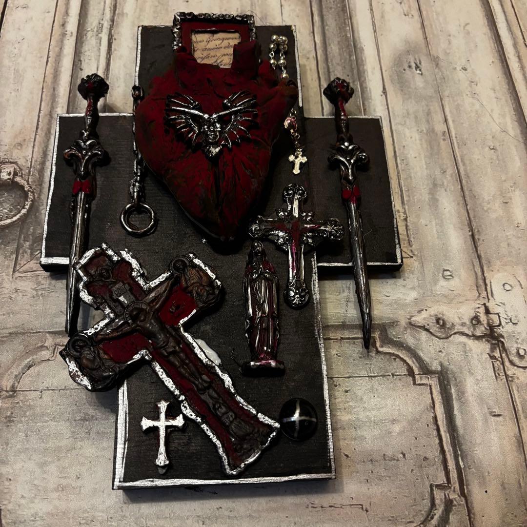 【1点限定作品】悪魔撲殺聖なる十字架 オブジェ