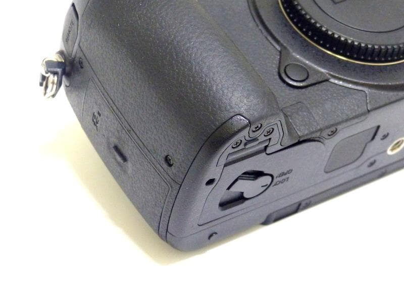 2204 極美 パナソニック LUMIX G DC-GH5S ボディ ミラーレス