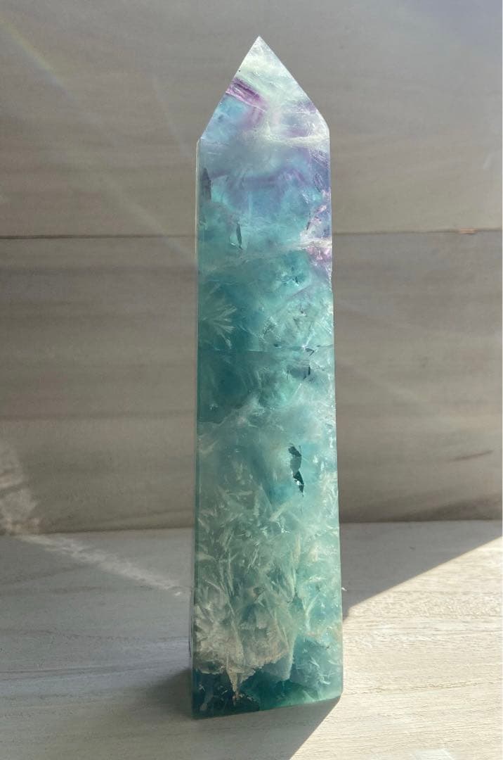 エンジェルフェザーinフローライト　タワー　ポイント　天然石