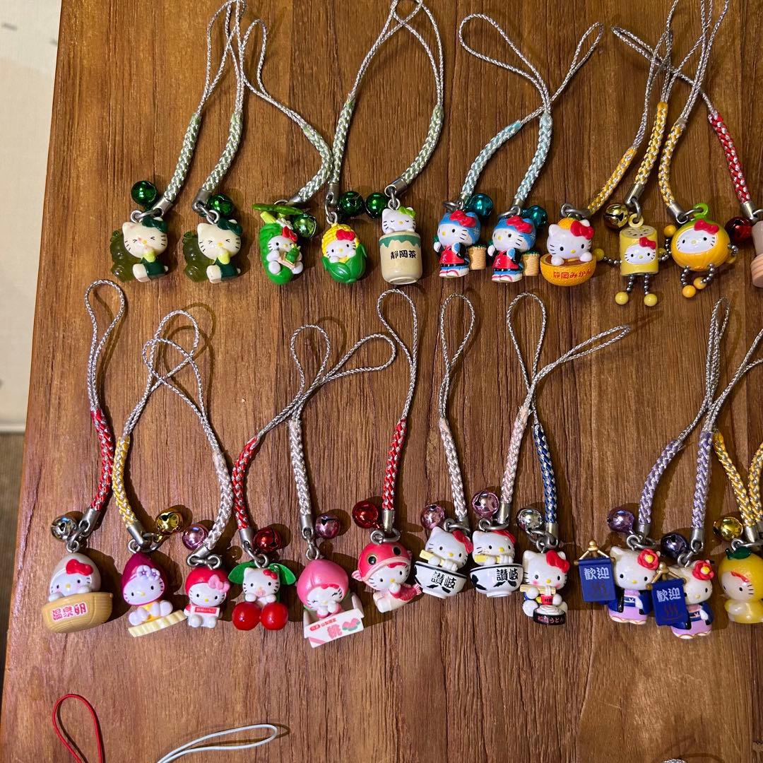 ご当地キティ　根付け　まとめ売り ストラップ キーホルダー チャーム サンリオ