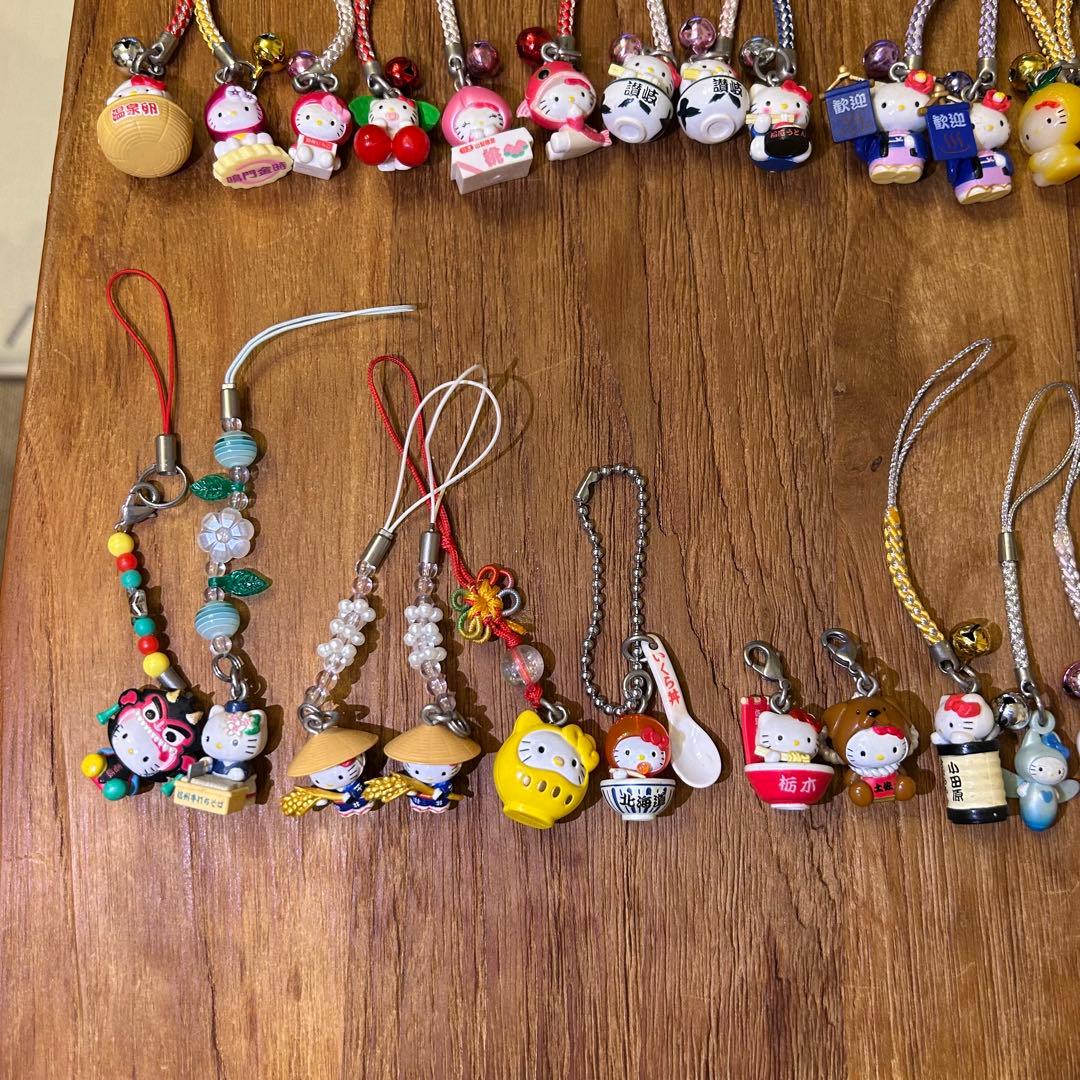 ご当地キティ　根付け　まとめ売り ストラップ キーホルダー チャーム サンリオ