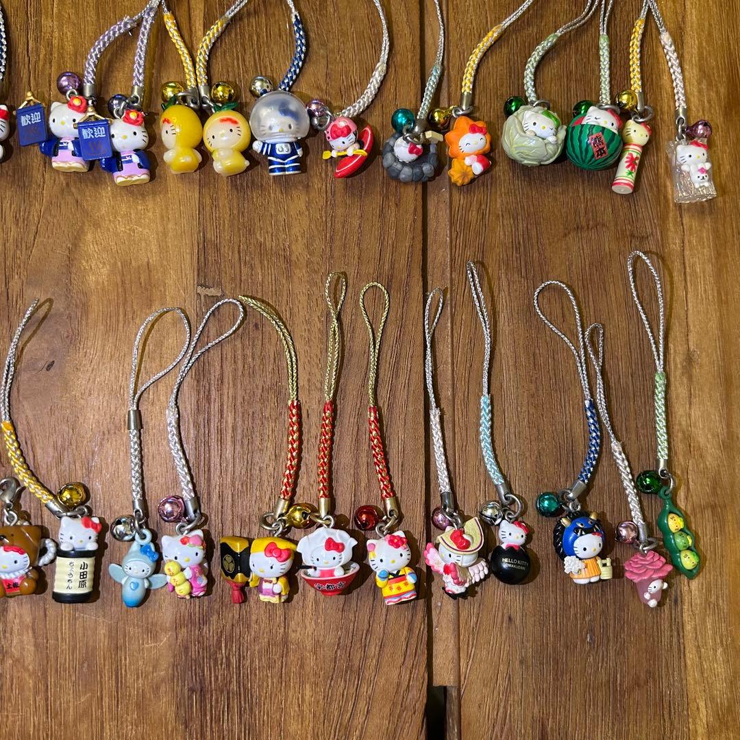 ご当地キティ　根付け　まとめ売り ストラップ キーホルダー チャーム サンリオ